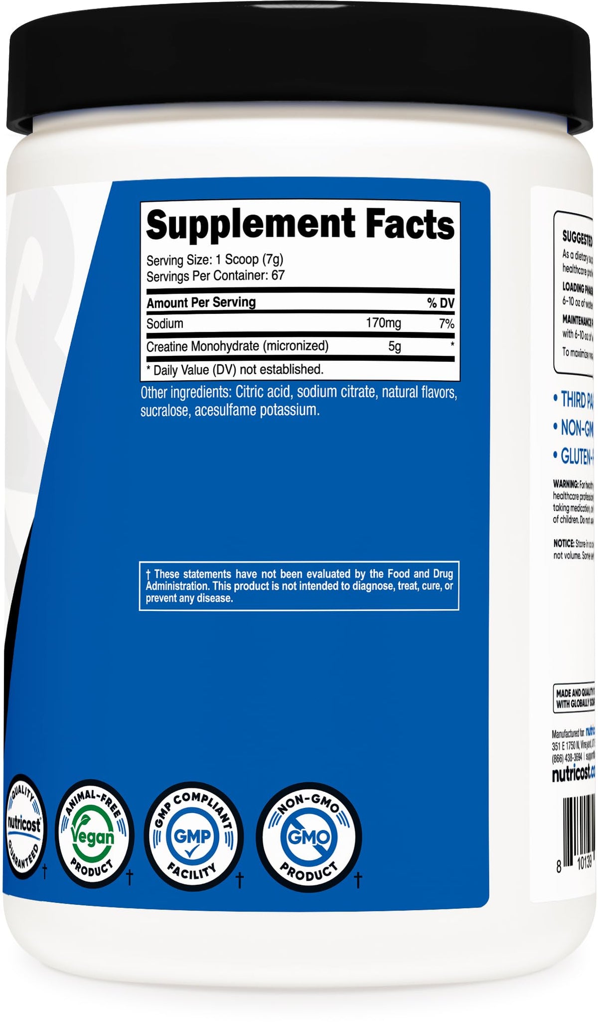 Nutricost Poudre de Créatine Monohydrate 500 g sur une table de sport
