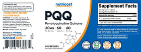 Nutricost PQQ 20mg sur un bureau avec des accessoires de santé