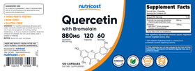 Nutricost Quercétine 880mg capsules végétariennes sur table