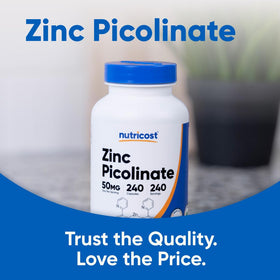 Nutricost Zinc Picolinate 50mg capsules dans une main