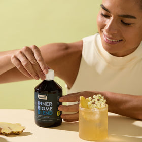 Nuzest Inner Biome Blend Probiotique Liquide 500ml sur table