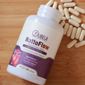 OLIBELA Nattokinase 180 capsules avec un verre d'eau