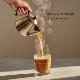 OM MUSHROOM SUPERFOOD Chai Vanille Crémeux 300g avec un fond de cuisine