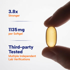 OmegaVia Huile de Poisson Omega 3 Ultra Concentrée 1135 mg gélules sur fond blanc