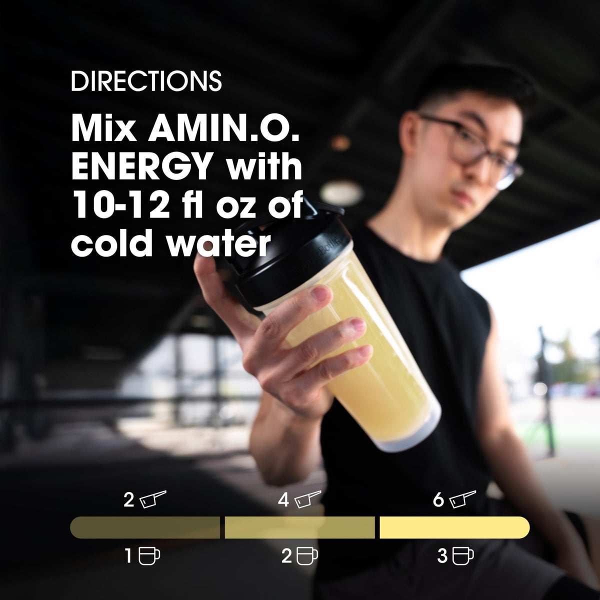 Optimum Nutrition Amino Energy Powder 372g Ananas à côté d'équipements de sport