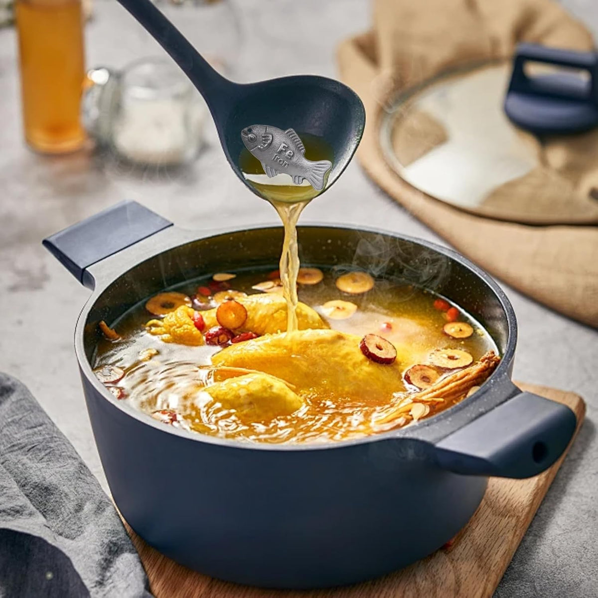OYWGRICH Outil de Cuisine en Fer en gros plan