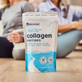 Peptides de collagène NativePath, produit ouvert avec cuillère