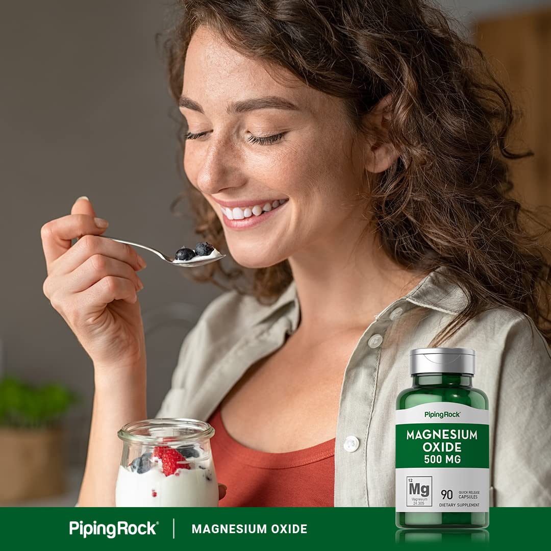 Piping Rock Magnésium Oxyde 500 mg capsules sur un fond blanc