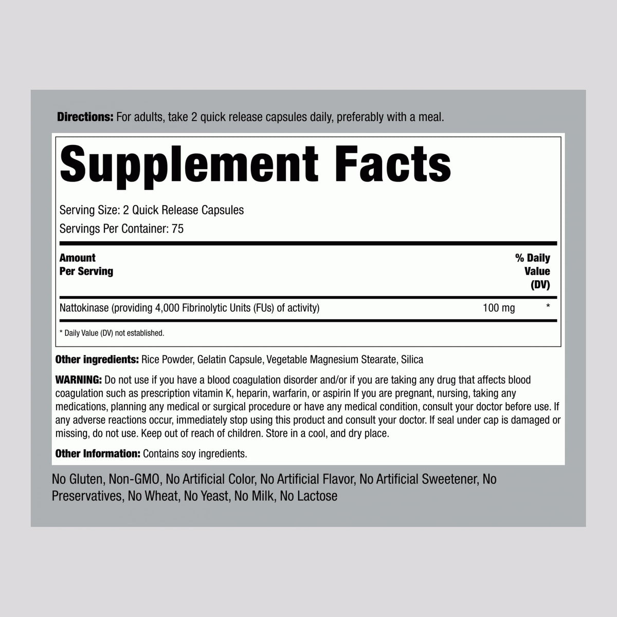 Piping Rock Nattokinase 100 mg, capsules près d'une main