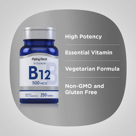 Piping Rock Vitamine B12 500 mcg comprimés à côté d'un verre d'eau