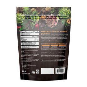 PlantFusion complément curcuma et gingembre mélange dans un verre