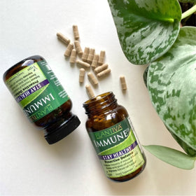 Plantiva daily wellness Complément Alimentaire Végétal 60 Capsules sur table