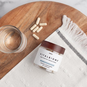 Plexus VitalBiome 50g capsules ouvertes montrant le contenu