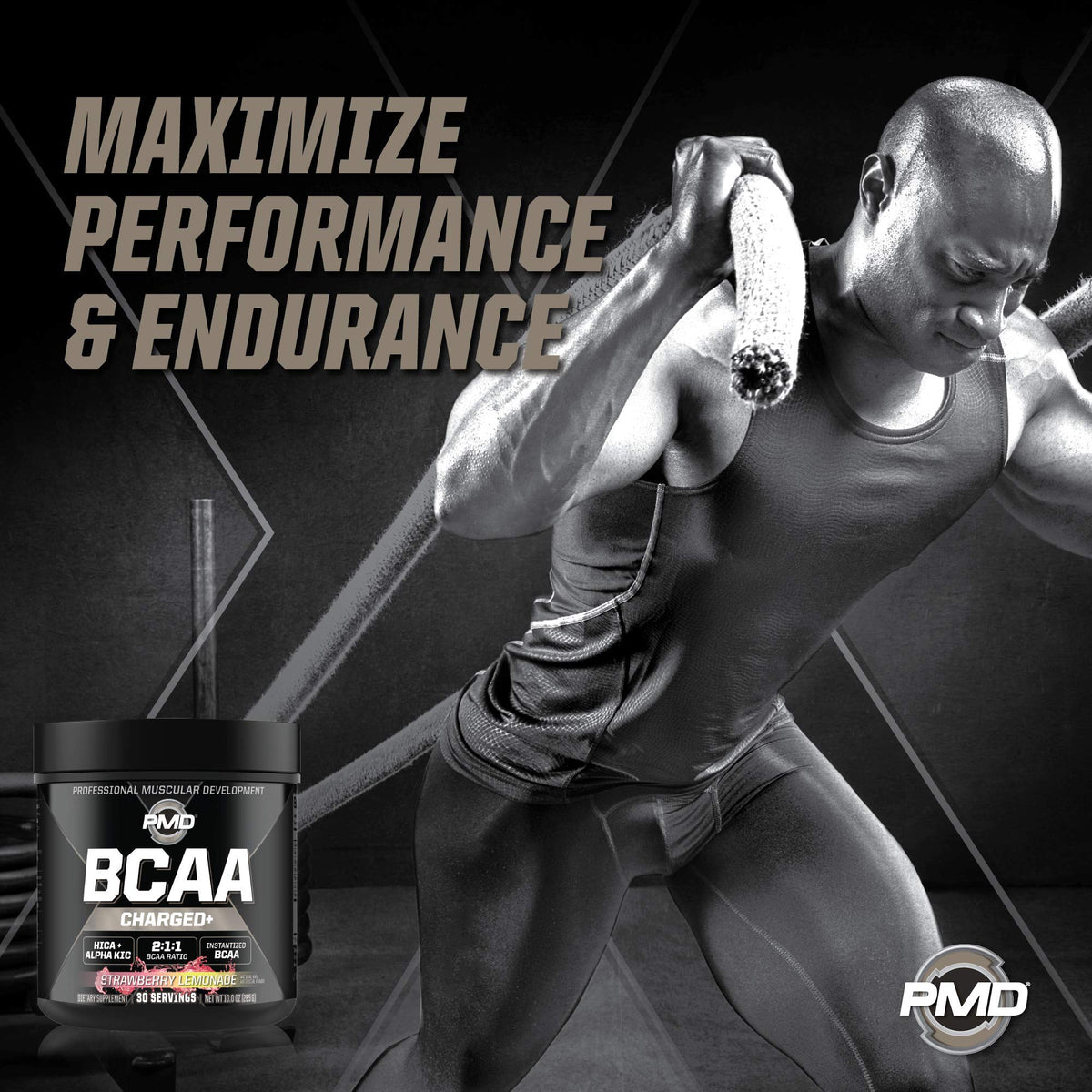 PMD BCAA Charged 340g en poudre dans un verre