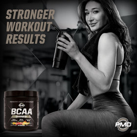 PMD BCAA Charged poudre vue de dessus avec cuillère