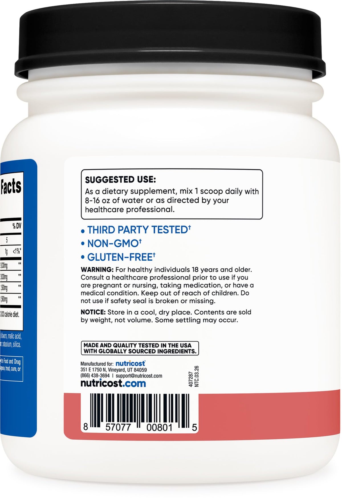Poudre BCAA Nutricost dans un shaker de sport