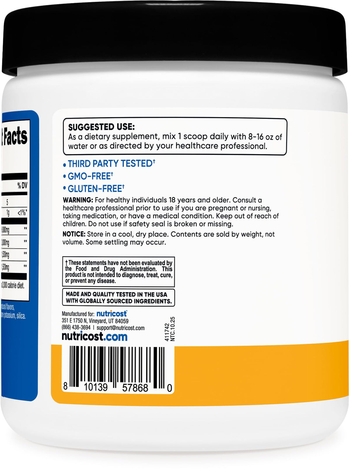 Poudre BCAA Nutricost mélangée dans un shaker