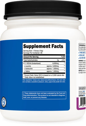 Poudre BCAA Nutricost Raisin 980g en contexte d'utilisation