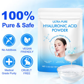 Poudre d'acide hyaluronique flasture dans un bol de mélange