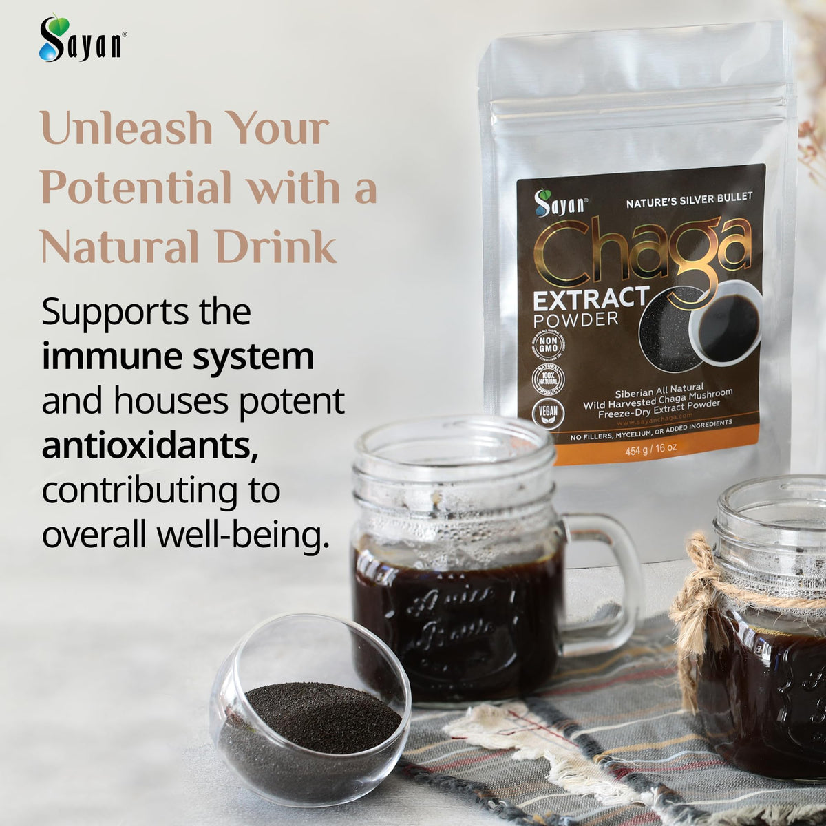 Poudre d'extrait de champignon Chaga Sayan 56g dans un verre