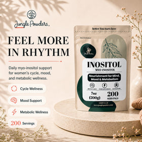 Poudre d'inositol Jungle Powders dans un verre d'eau