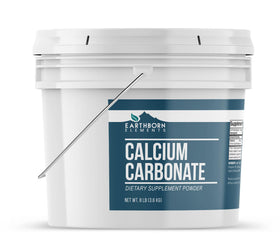 Poudre de carbonate de calcium Earthborn Elements vue de près