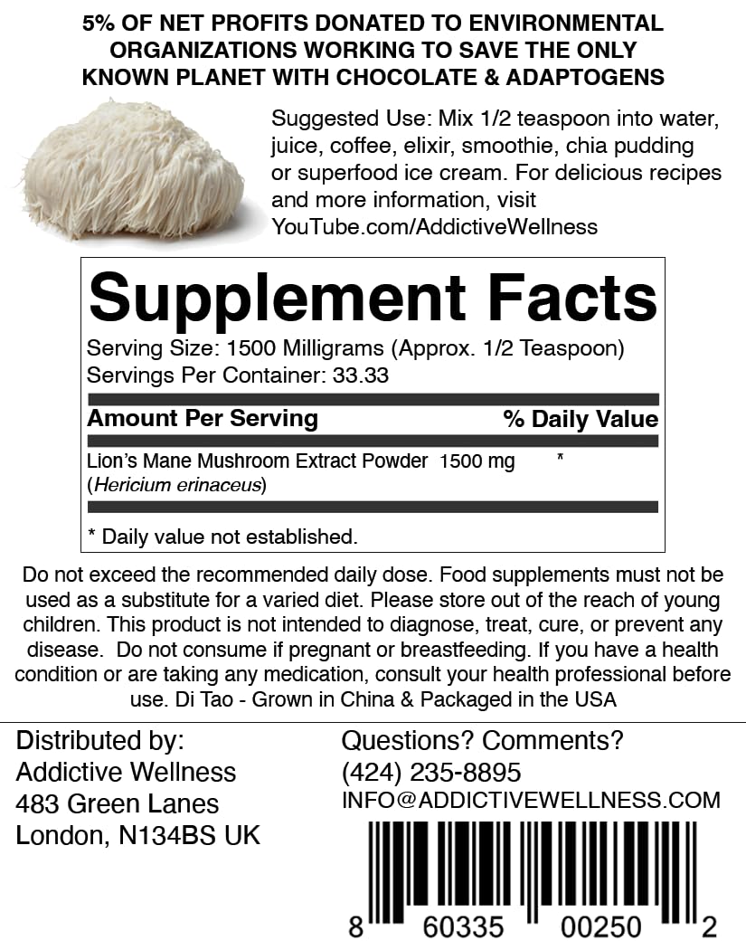 Poudre de champignon Lion's Mane 1500 mg sur une table en bois