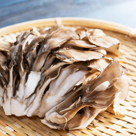 Poudre de Champignon Maitake en utilisation dans un smoothie