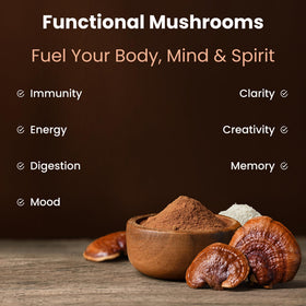 Poudre de champignons bio NutraChamps 250g sur une table en bois