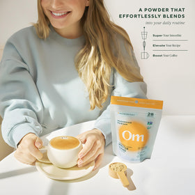 Poudre de champignons Master Blend sur un plan de travail