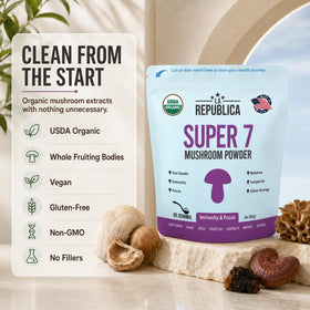 Poudre de Champignons Super 7 dans un bol avec des ingrédients