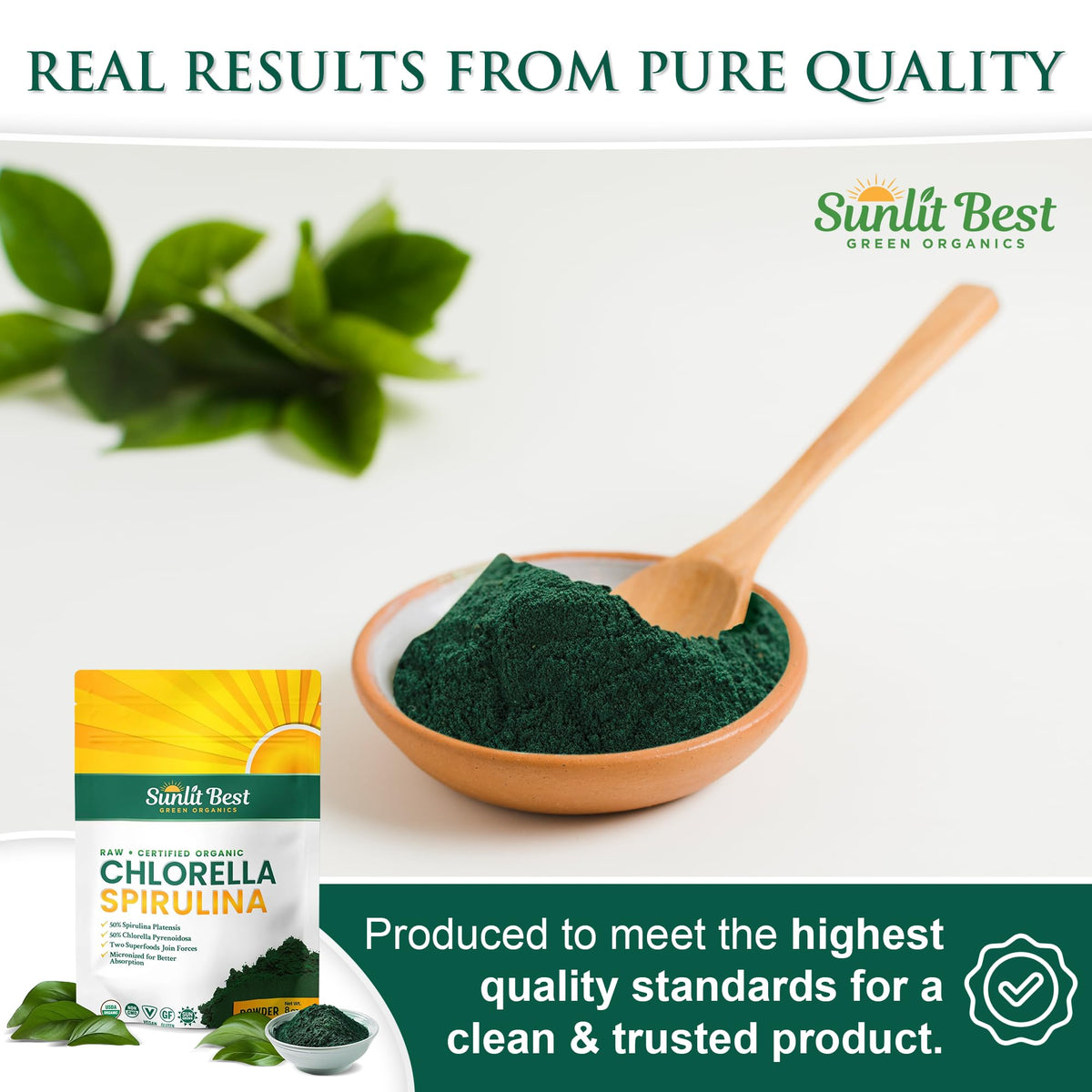 Poudre de chlorelle et spiruline Sunlit Best dans une cuisine