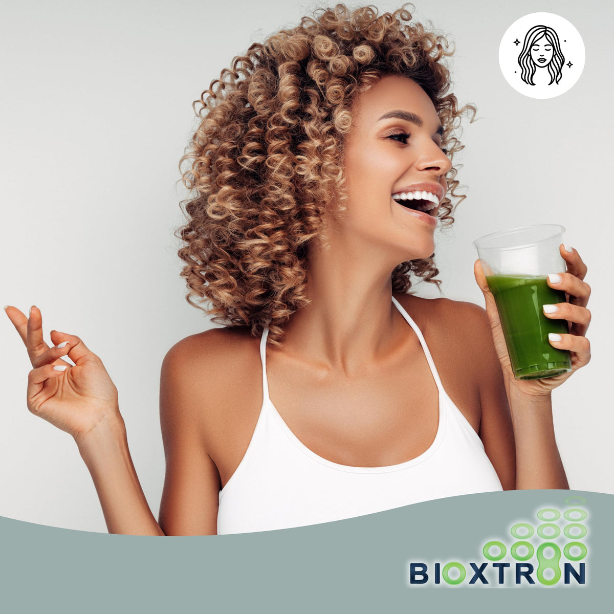 Poudre de collagène Bioxtron 250g dans une tasse