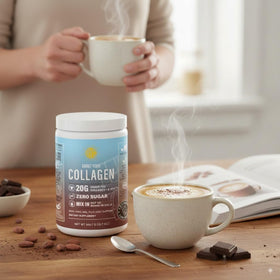 Poudre de collagène chocolat ABOUT YOUR COLLAGEN dans un chocolat chaud