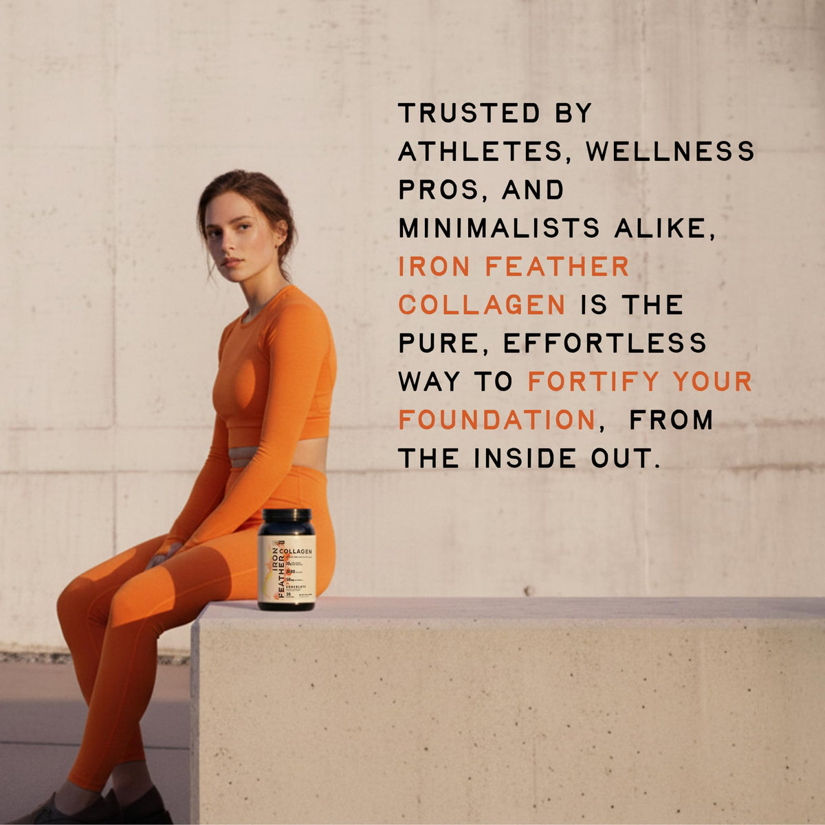 Poudre de Collagène Chocolat CleanForm Nutrition sur un fond naturel