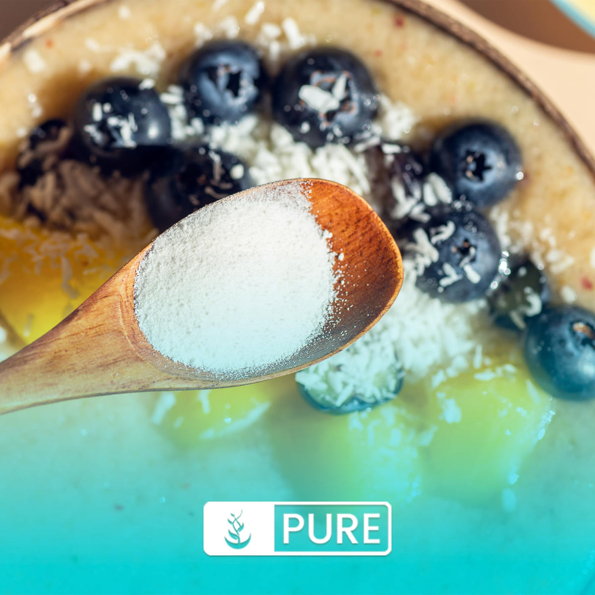 Poudre de Collagène Marin PURE ORIGINAL INGREDIENTS 472g en utilisation dans un smoothie
