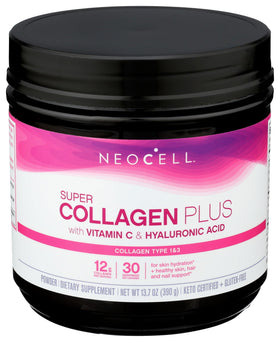 Poudre de collagène NeoCell versée dans une cuillère