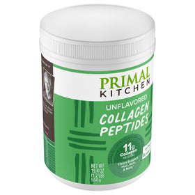 Poudre de collagène Primal Kitchen sur une cuillère