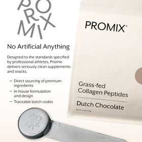 Poudre de collagène ProMix Nutrition au chocolat sur une table