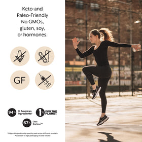 Poudre de collagène ProMix Nutrition sur une table en bois