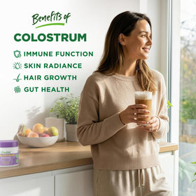 Poudre de colostrum bovin Lifeable dans un verre d'eau