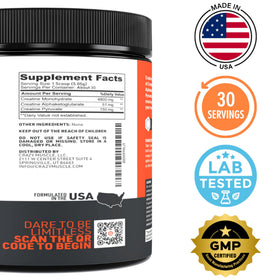 Poudre de Créatine Monohydrate Crazy Muscle à côté d'un shaker