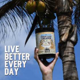 Poudre de crème à café Earth Fed Muscle dans un bol