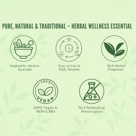 Poudre de feuille de moringa AYURVEDASHREE sur une cuillère