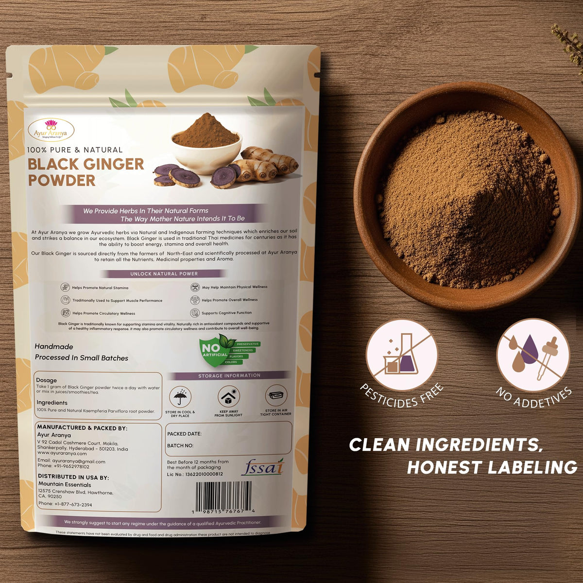 Poudre de gingembre noir MOUNTAIN ESSENTIALS avec des fruits
