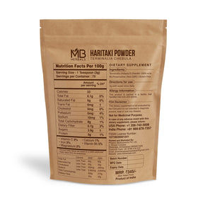 Poudre de Haritaki MB Herbals 227g en préparation dans un bol