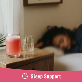 Poudre de Jus de Cerise Acidulée 'D ORGANIC sur une cuillère