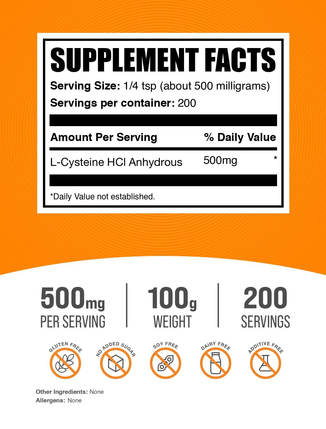 Poudre de L-Cystéine HCl de BulkSupplements dans un verre d'eau