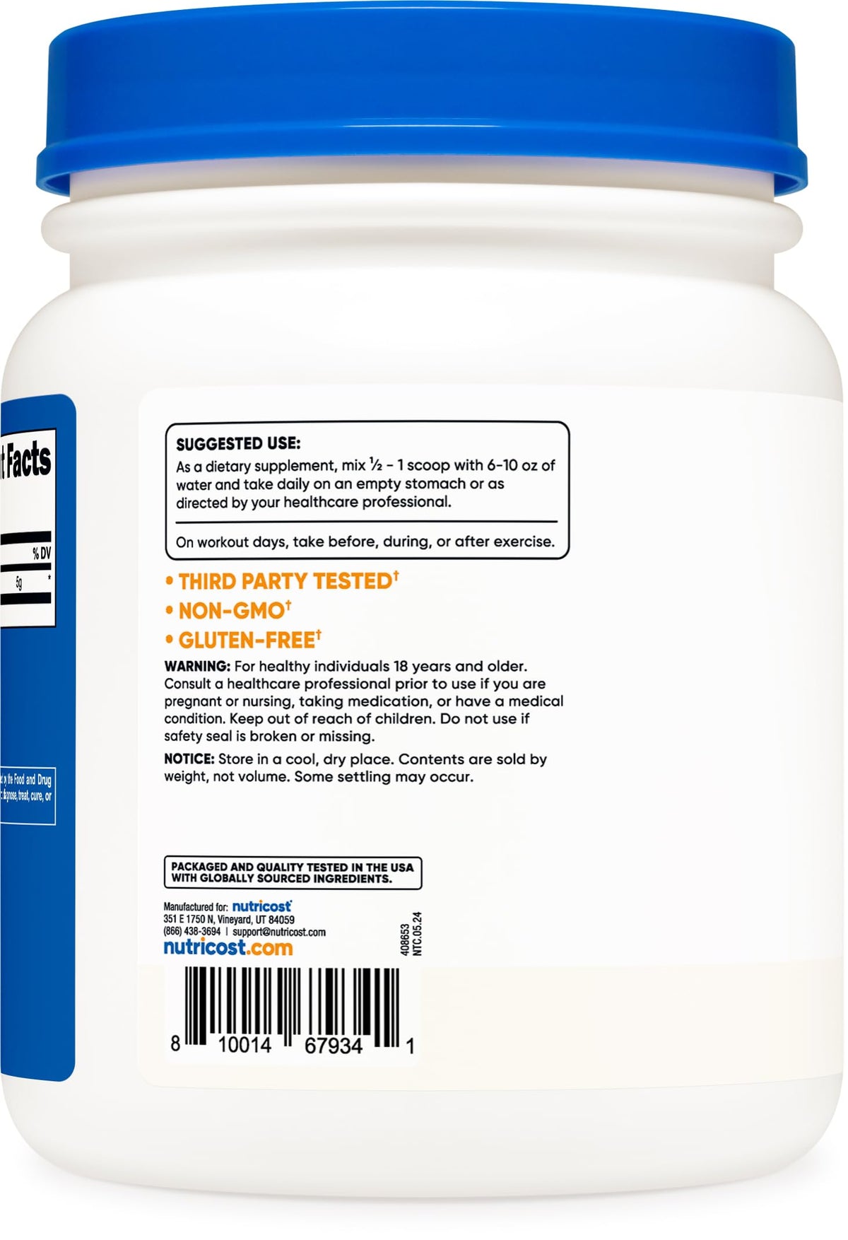 Poudre de L-Leucine Nutricost 500g sur une table avec une cuillère
