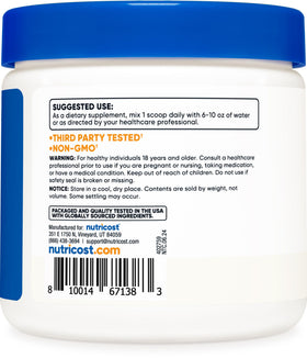 Poudre de L-Serine Nutricost sur une table avec des accessoires